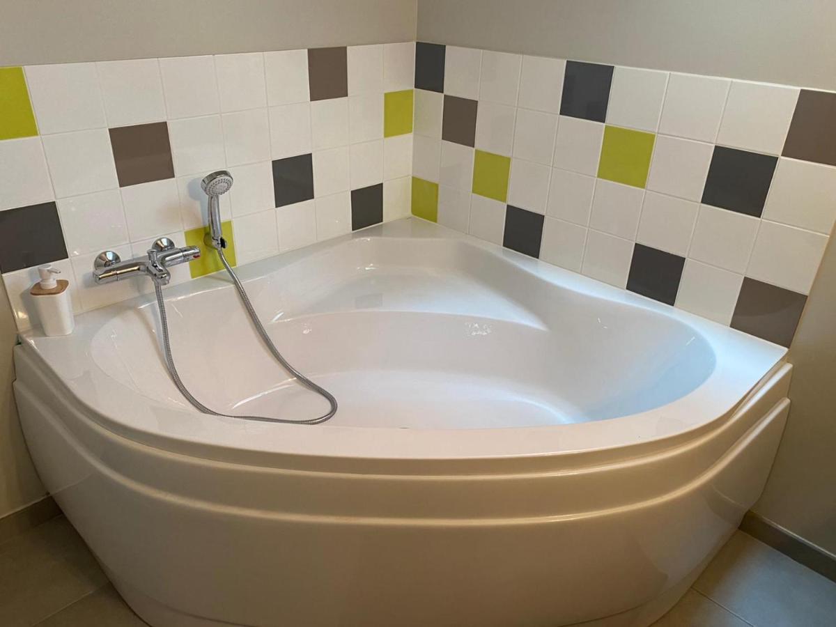 La Grange De Tissey Grand Gite Avec Spa Et Sauna Dragey エクステリア 写真